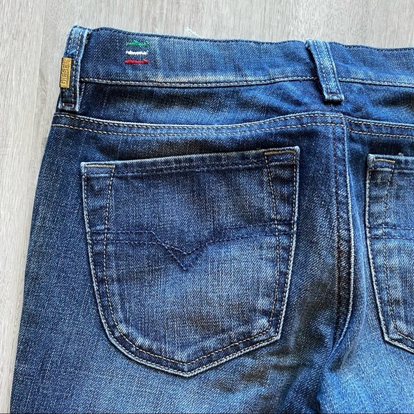 Diesel Liv Straight Leg Jeans - Picture 9 of 14